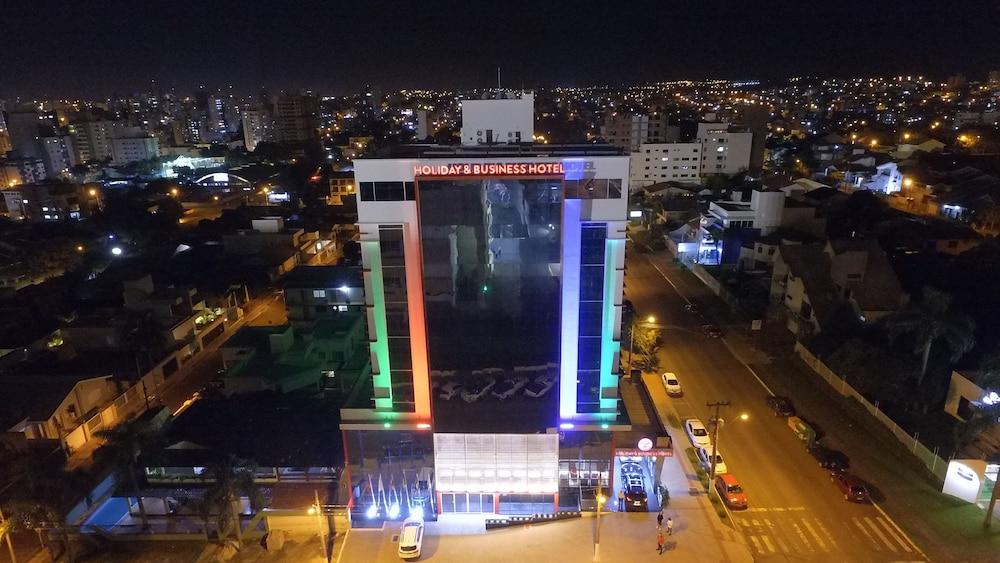 Holiday & Business Hotel - Em Frente Ao Centro De Eventos E Arena Conda Chapecó المظهر الخارجي الصورة