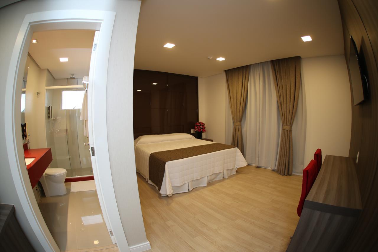 Holiday & Business Hotel - Em Frente Ao Centro De Eventos E Arena Conda Chapecó المظهر الخارجي الصورة